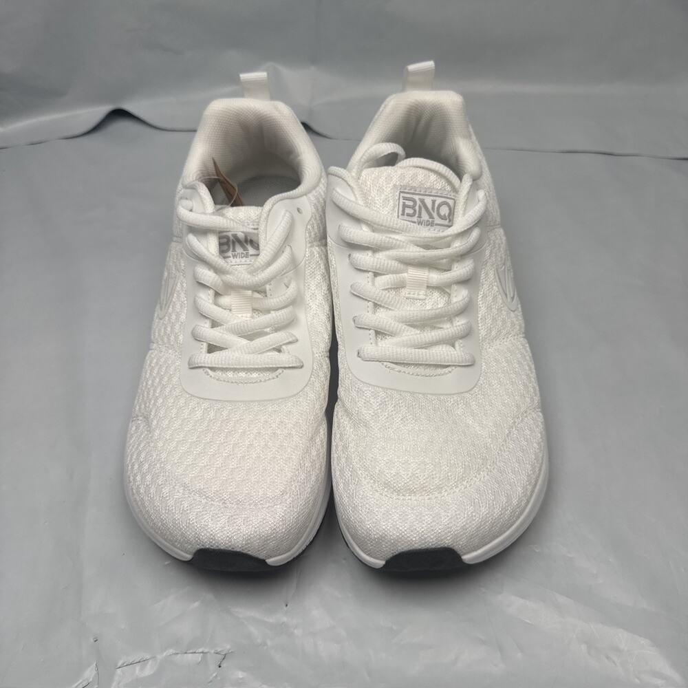 Bnq Wide Women’s Sneakers White Size 7.5 A1